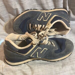 New Balance Men's Blue and Beige Sneakers